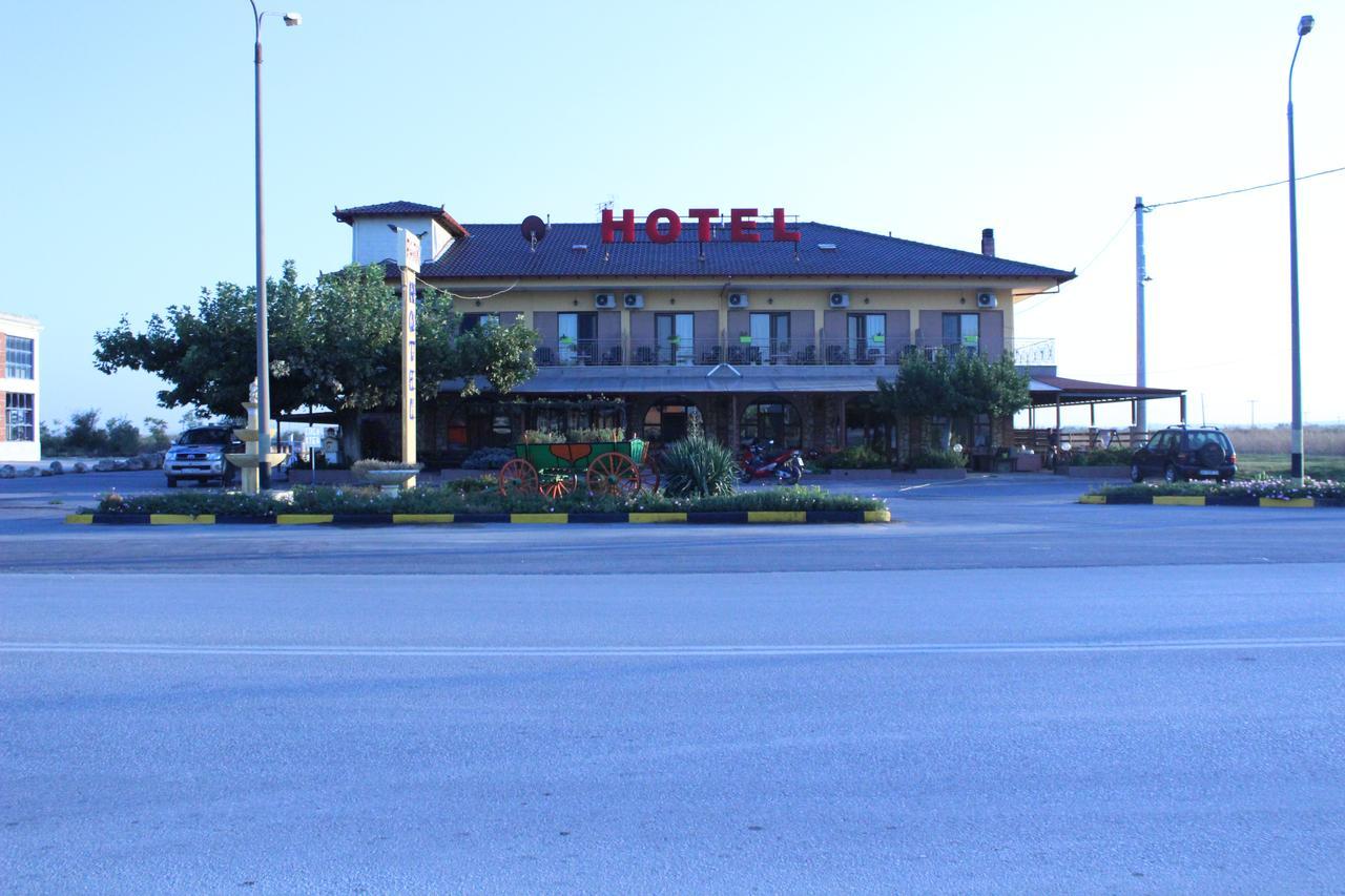 Park Hotel Polykastro Exteriör bild